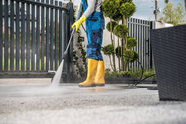 Best Garage Pressure Washing  in Willmar, MN
